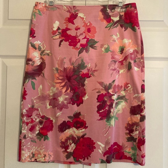 2 Talbots Floral Skirts - Picture 5 of 7